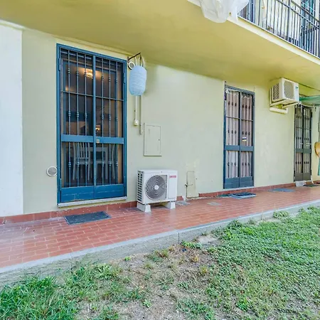 דירה Guesthost - Casa Azzurra Near Vallere Park *