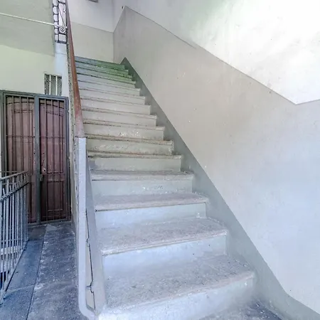 Guesthost - Casa Azzurra Near Vallere Park דירה טורינו