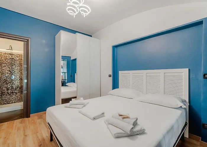 Guesthost - Casa Azzurra Near Vallere Park Turín