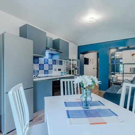 Guesthost - Casa Azzurra Near Vallere Park * Torino
