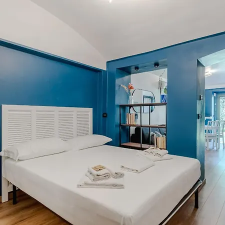 Guesthost - Casa Azzurra Near Vallere Park * Torino